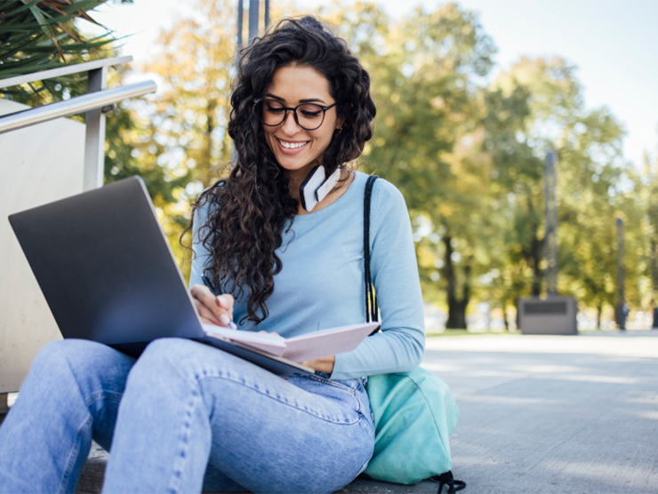 Student with laptop